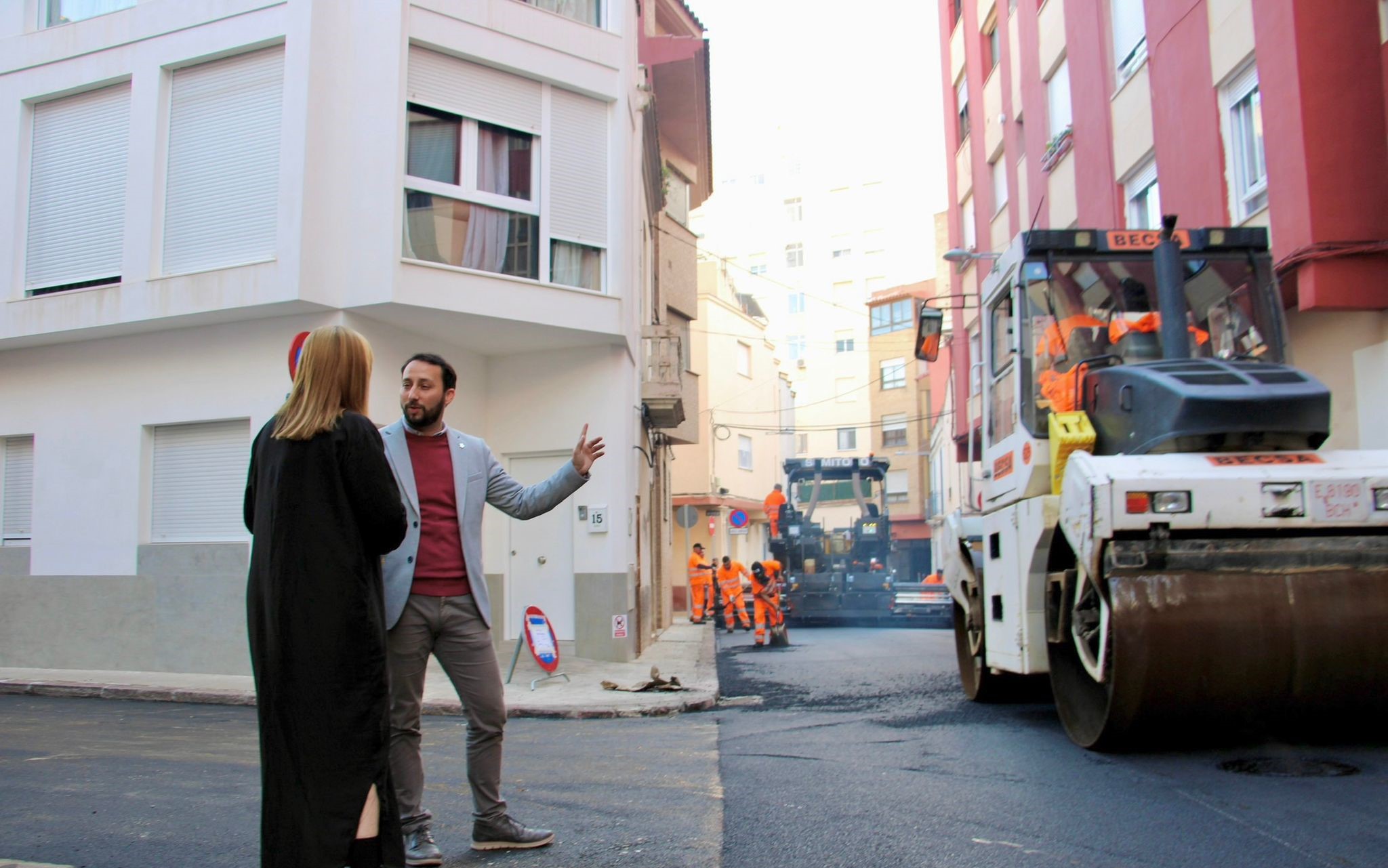 Comencen els treballs d'asfaltat de carrers en la zona de la Sagrada Família