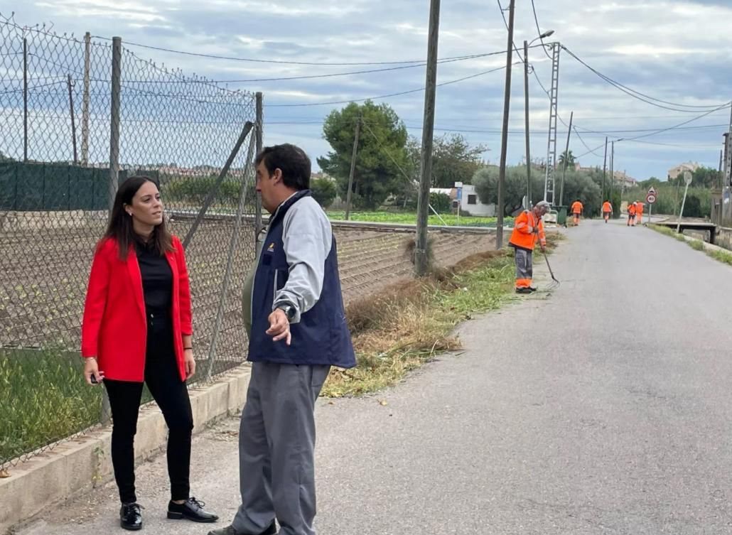 Castellón pone en marcha por primera vez en su historia un servicio de limpieza de acequias  mejorando el entorno de la Marjalería