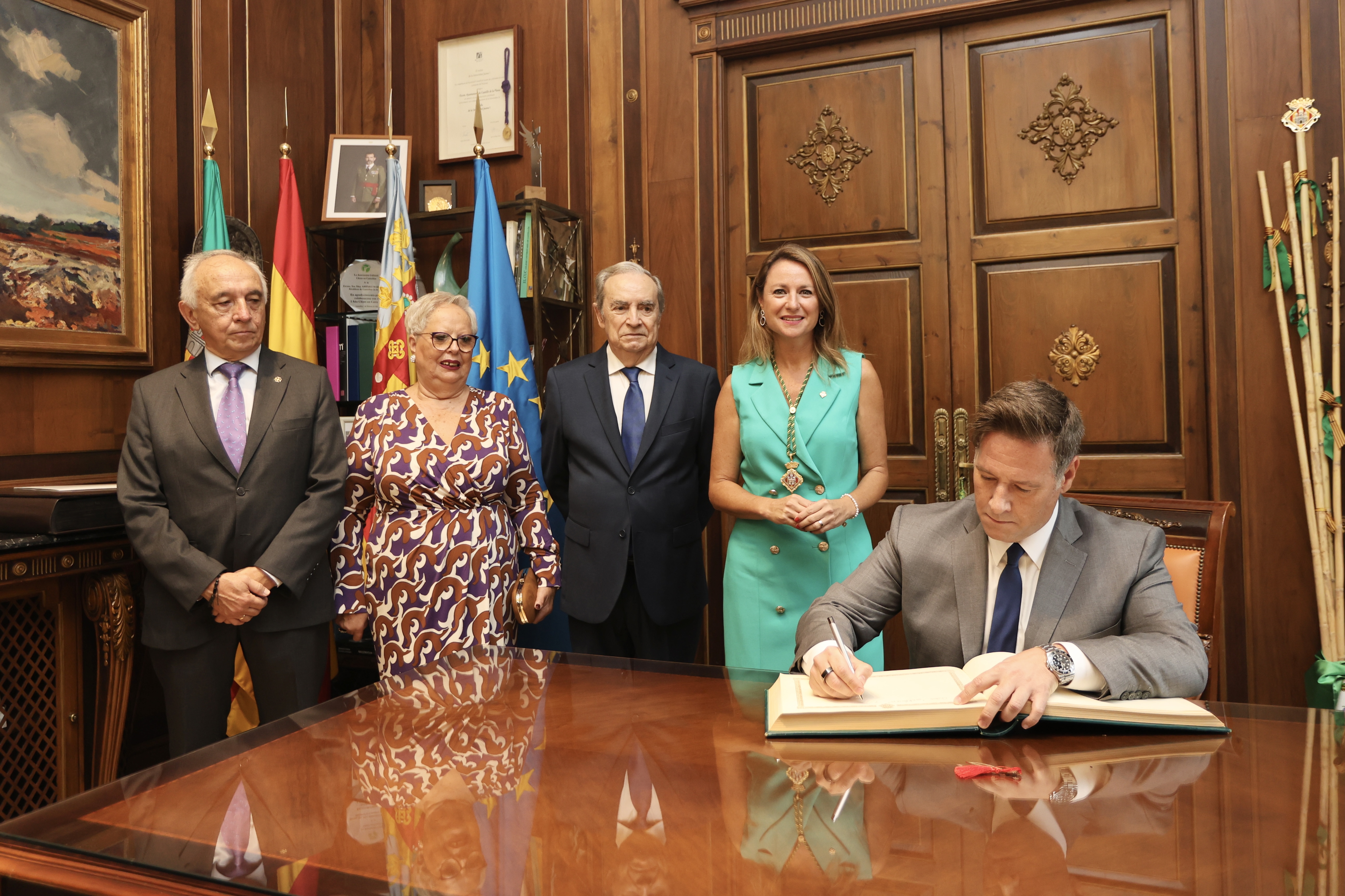 Castellón celebra 772 años de historia con la entrega de Medallas de Oro y el nombramiento a Carlos Latre como Hijo Predilecto de la ciudad