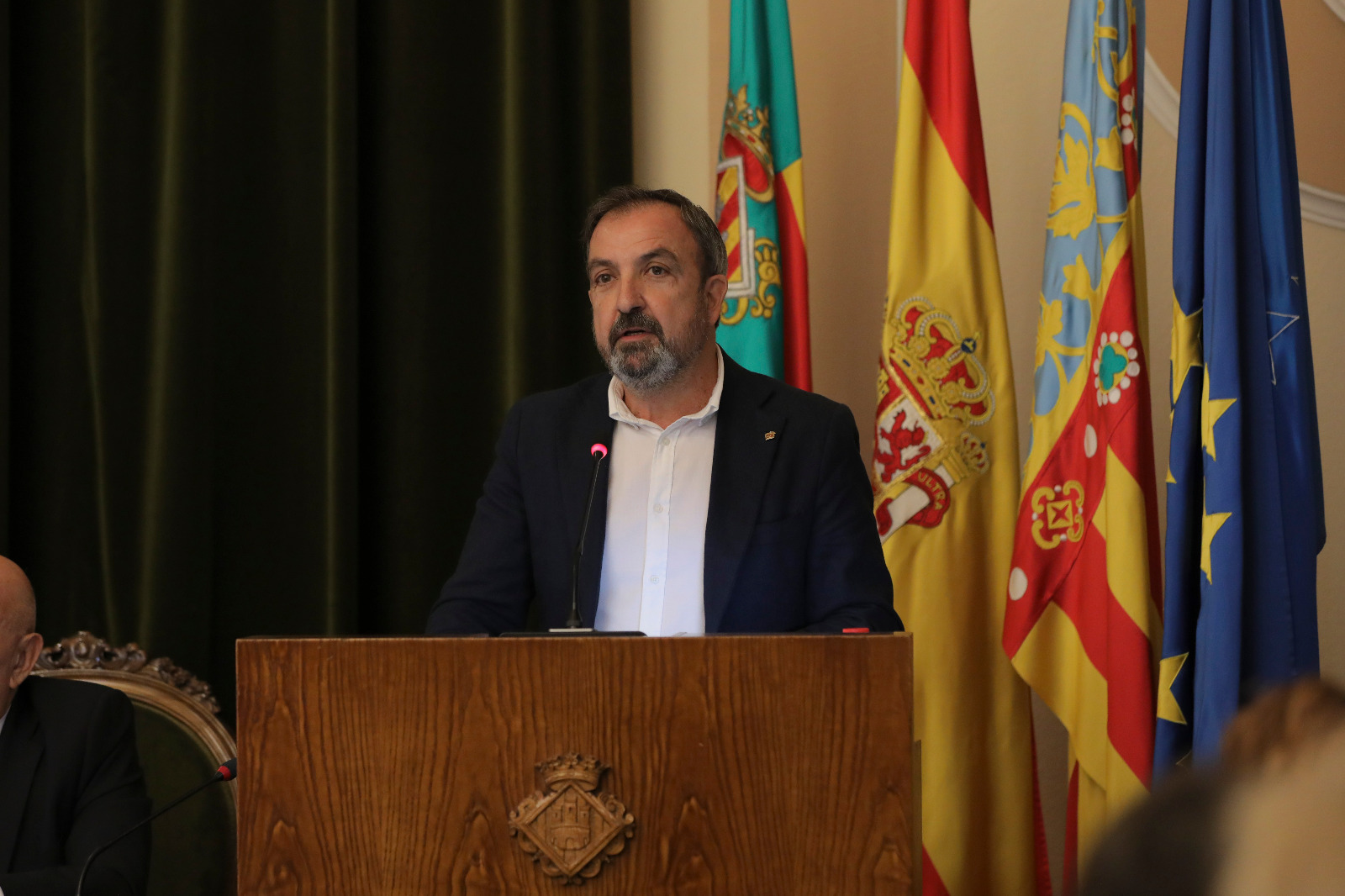 Redondo: “Los empleados municipales a los que no se les reconoció la carrera profesional del 2021 y 2022, y han acreditado los requisitos,  la cobrarán en la nómina de noviembre”