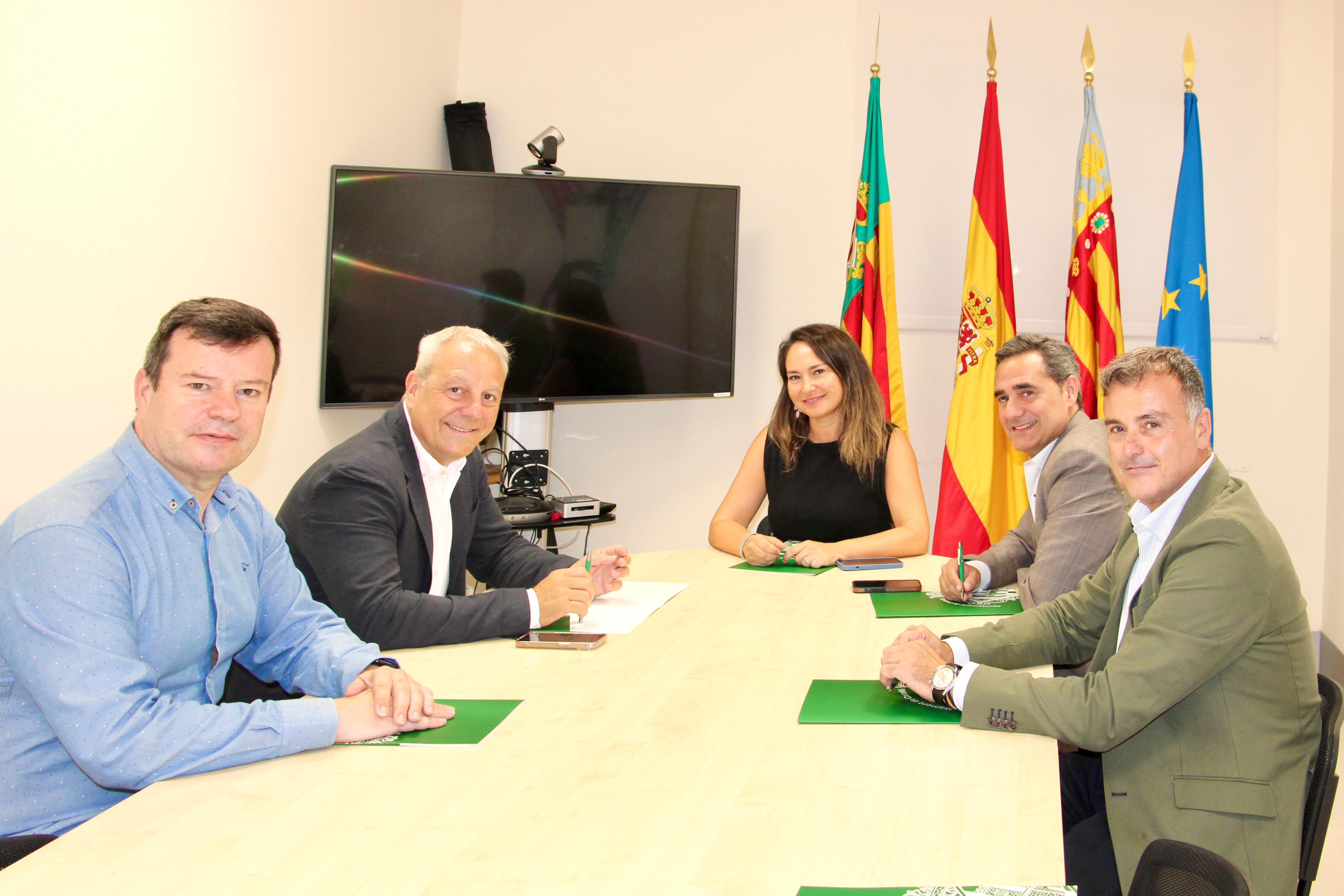 Castellón acuerda próximas citas deportivas, antes de final de año, con la Real Federación Española de Balonmano